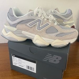 New Balance Women’s Size 7 9060 Lunar New Year